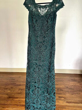 Tadashi Shoji Size 6 Emerald Teal Embroidered Lace Cap Sleeve Formal Gown Like N